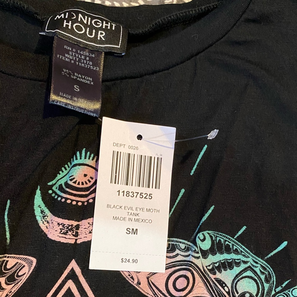Tank top from Hot Topic - Picture 2 of 4